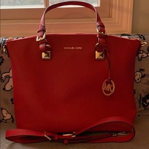 EUC!! Michael Kors Purse, red cross grain leather